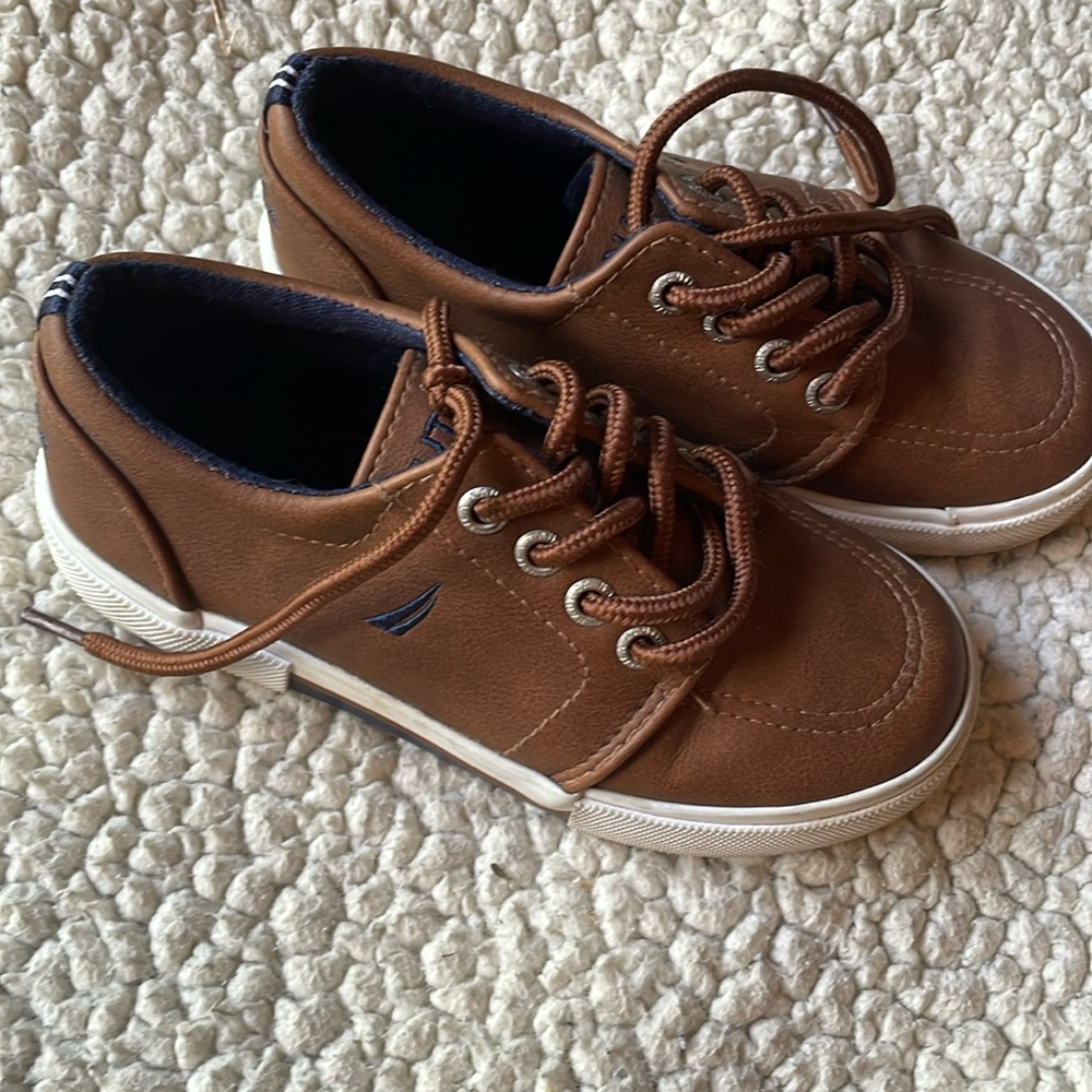 Nautica Berrian Kida Shoes Size 10
